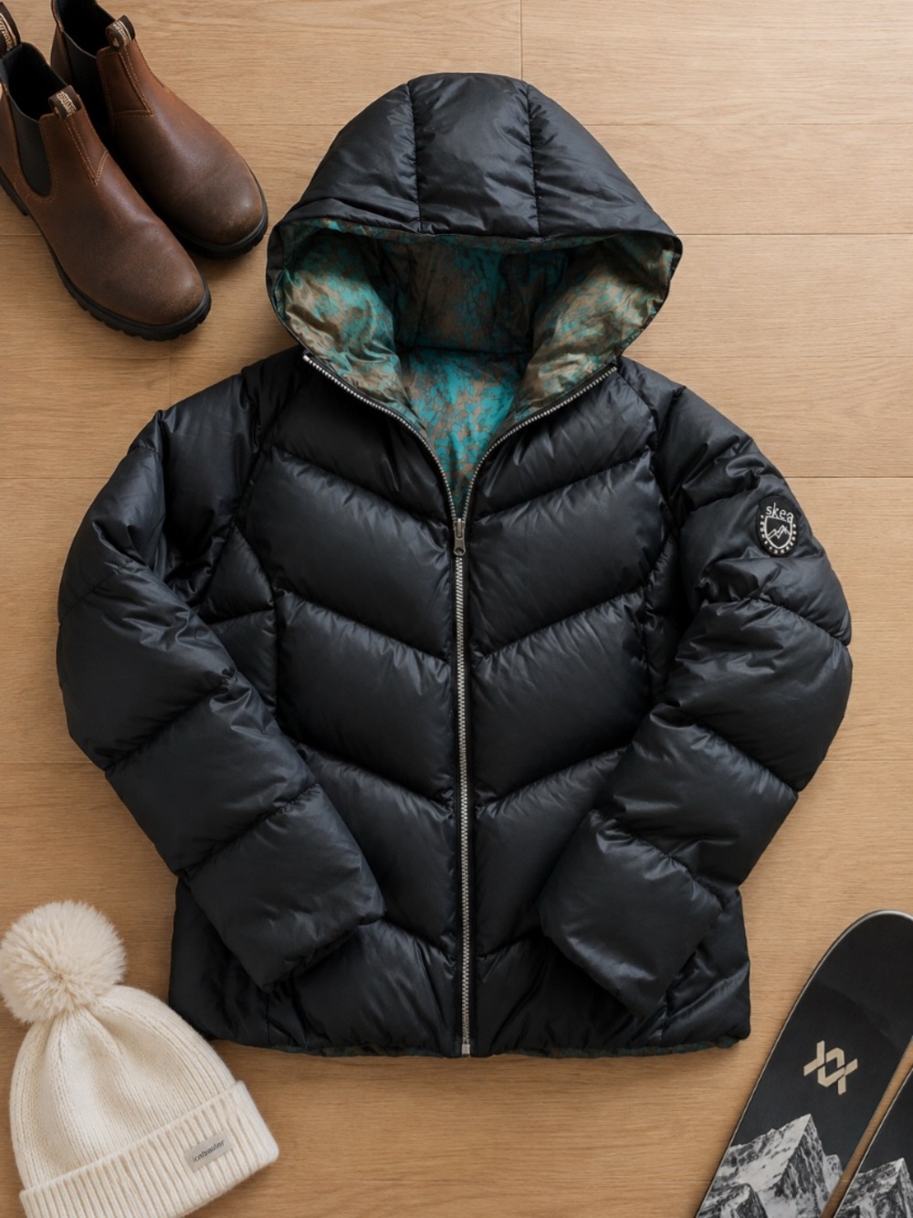 SKEA Prima Women’s M Reversible Down Ski Jacket Hooded Outdoor Winter Coat Black
